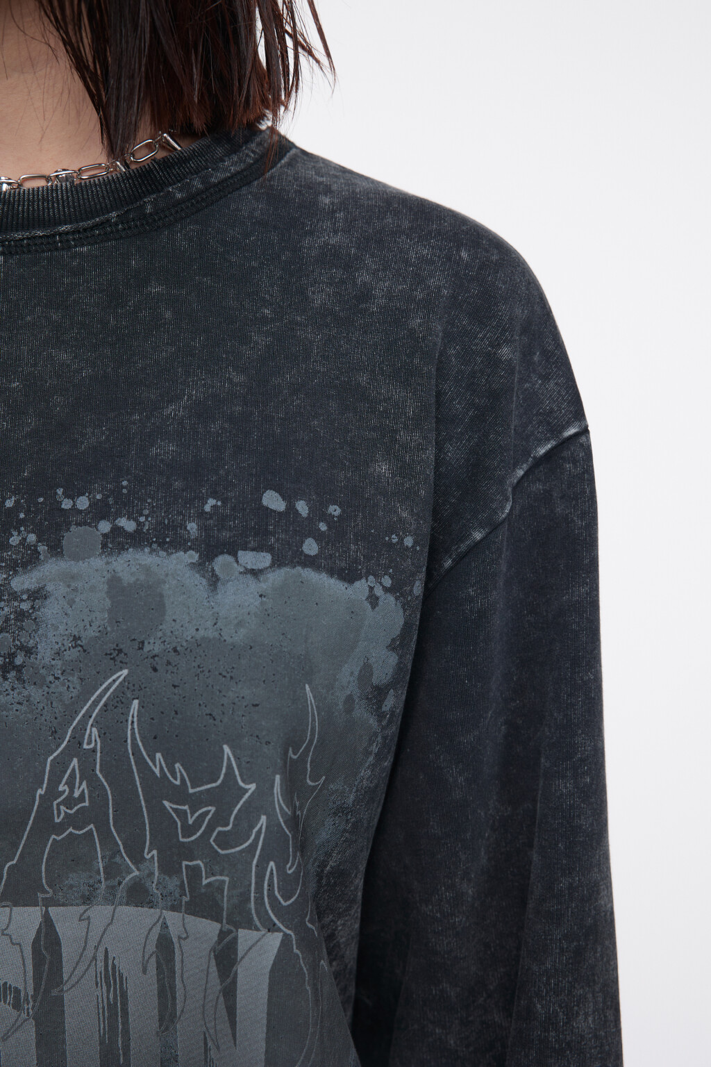 Лонгслив oversize состаренный с принтом - цвет черный - 6