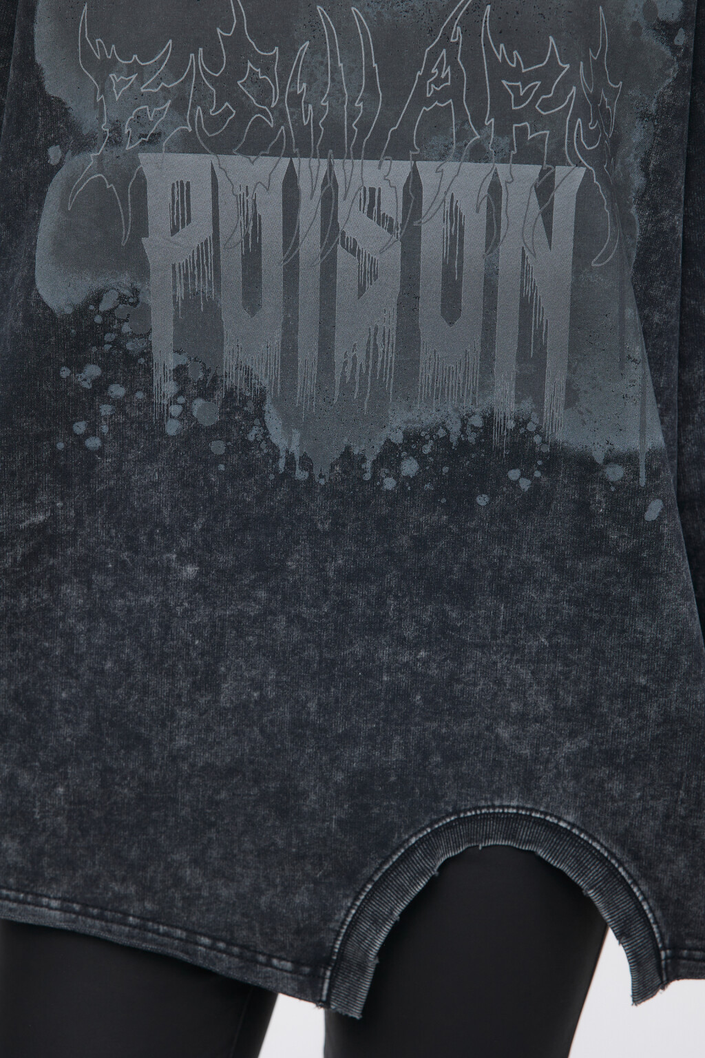 Лонгслив oversize состаренный с принтом - цвет черный - 7