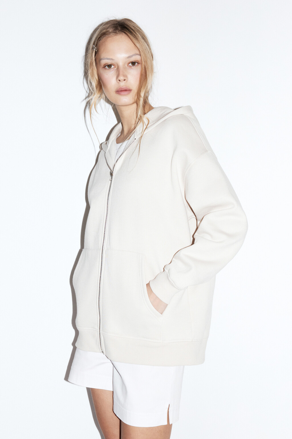 Худи-зипка на молнии утепленная с капюшоном - цвет бежевый - 3