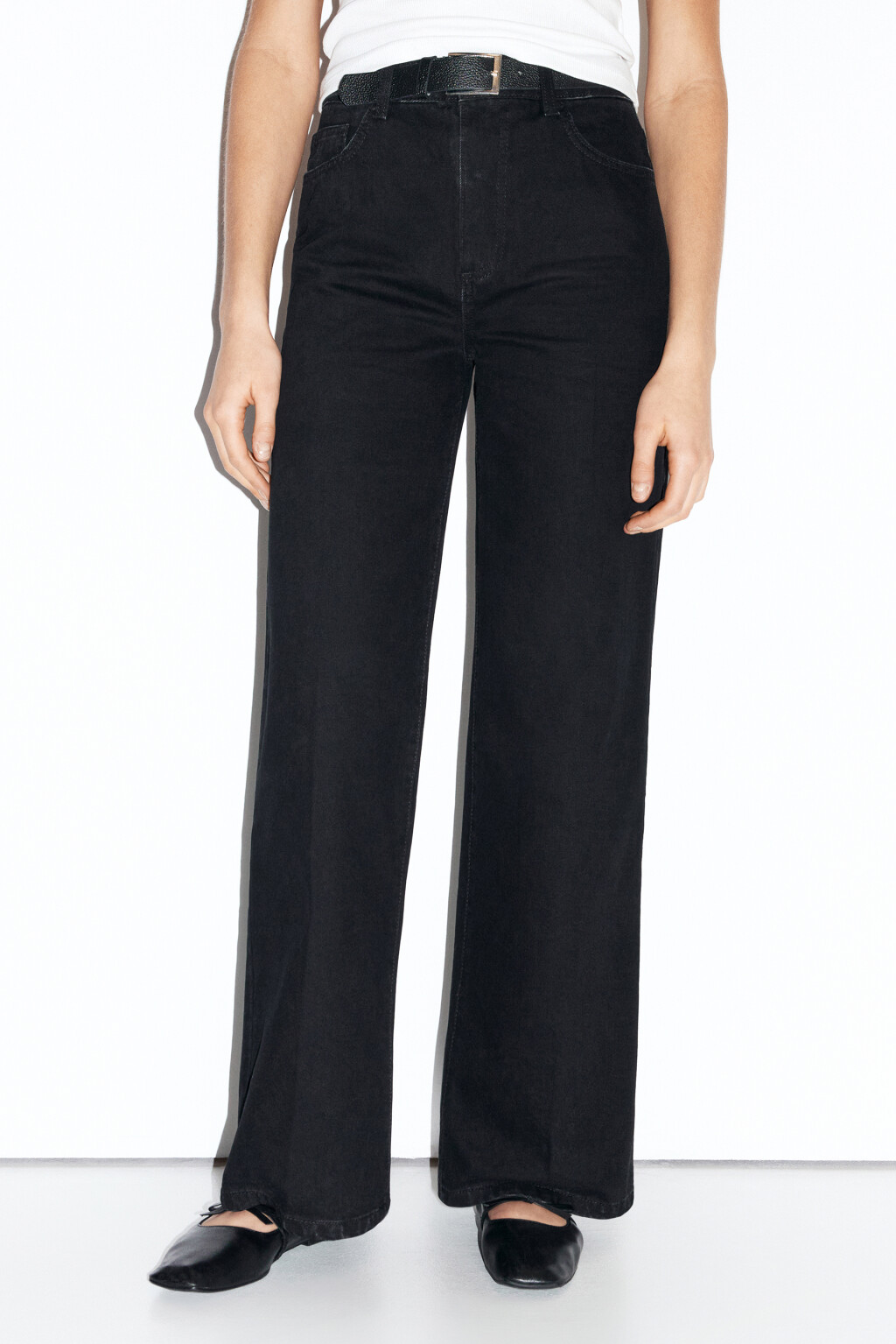 Джинсы прямые с высокой посадкой и ремнем - цвет черный - 2