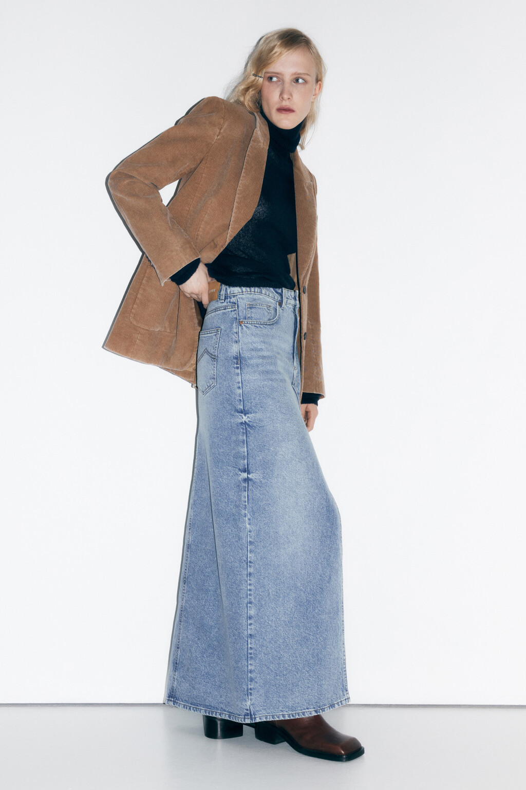 Юбка макси джинсовая с разрезом спереди - цвет голубой - 1