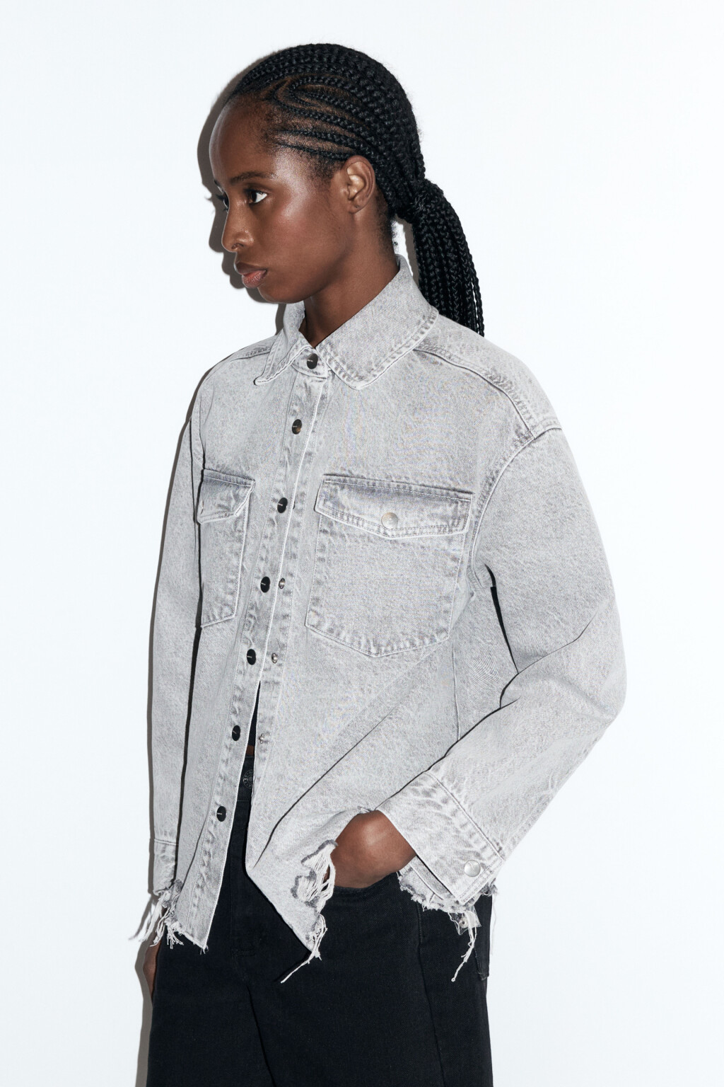 Рубашка oversize джинсовая с рваными деталями - цвет серый - 4