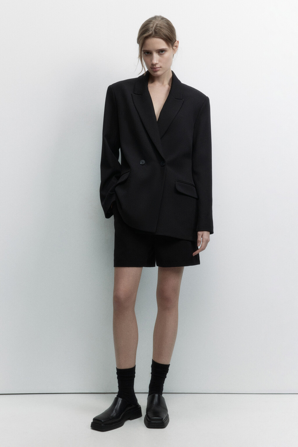 Пиджак oversize двубортный с карманами - цвет черный - 1