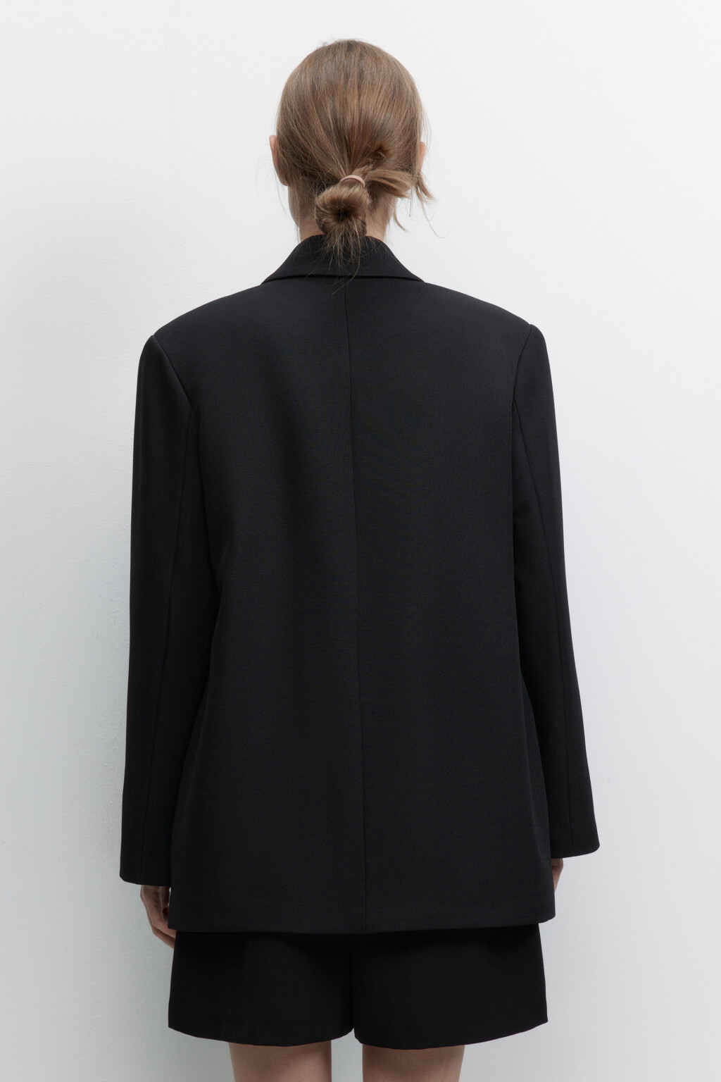 Пиджак oversize двубортный с карманами - цвет черный - 4