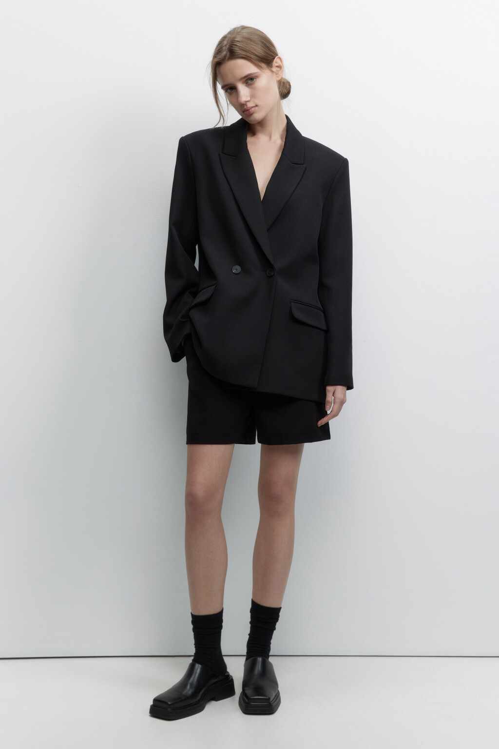 Пиджак oversize двубортный с карманами - цвет черный - 5