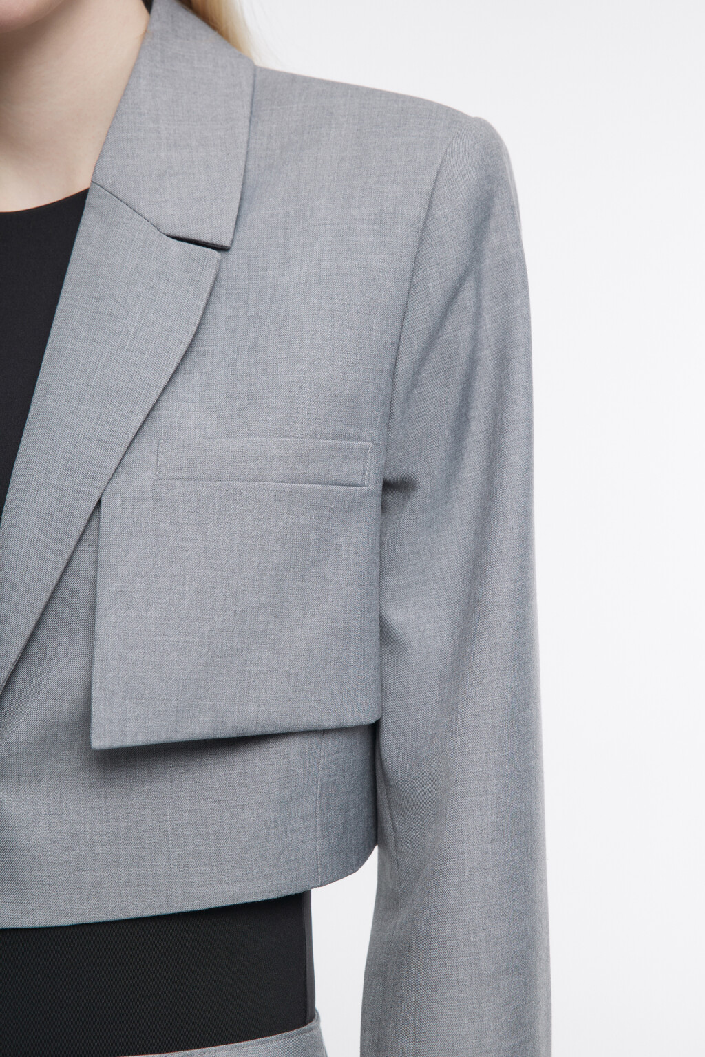 Пиджак укороченный однобортный с кокеткой - цвет серый - 7