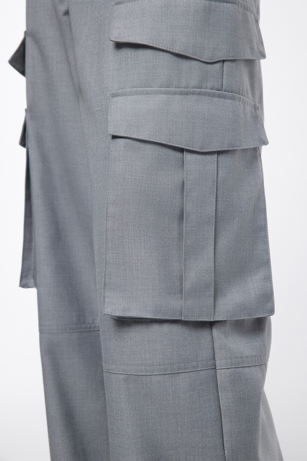 Брюки широкие костюмные с карманами карго - цвет серый - 7