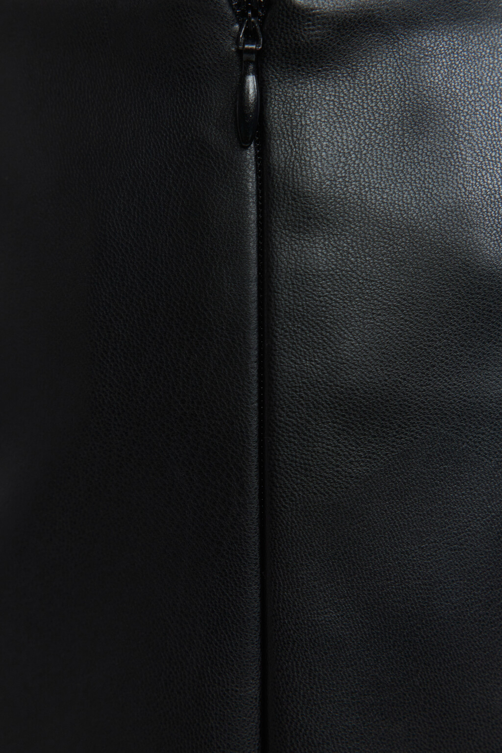 Юбка-шорты из искусственной кожи - цвет черный - 6