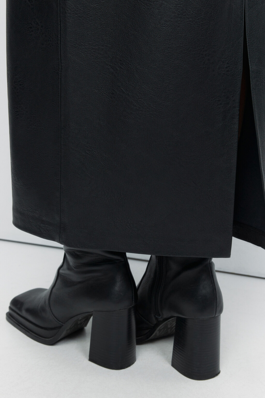 Юбка макси прямая с разрезом - цвет черный - 8