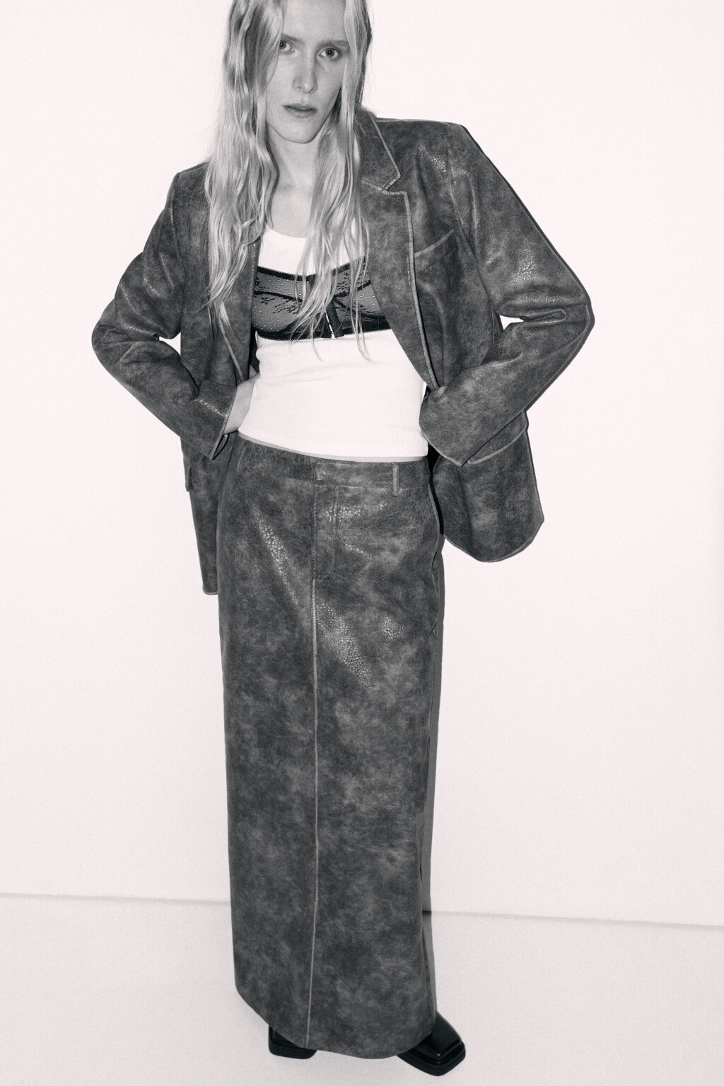 Юбка из искусственной кожи с вареным эффектом - цвет серый - 7