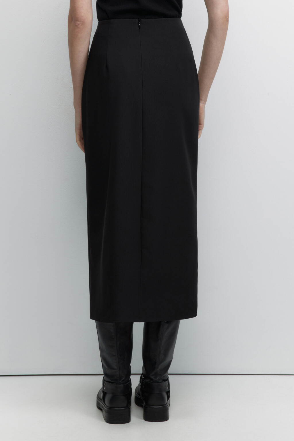 Юбка-карандаш миди с разрезом и драпировкой - цвет черный - 3