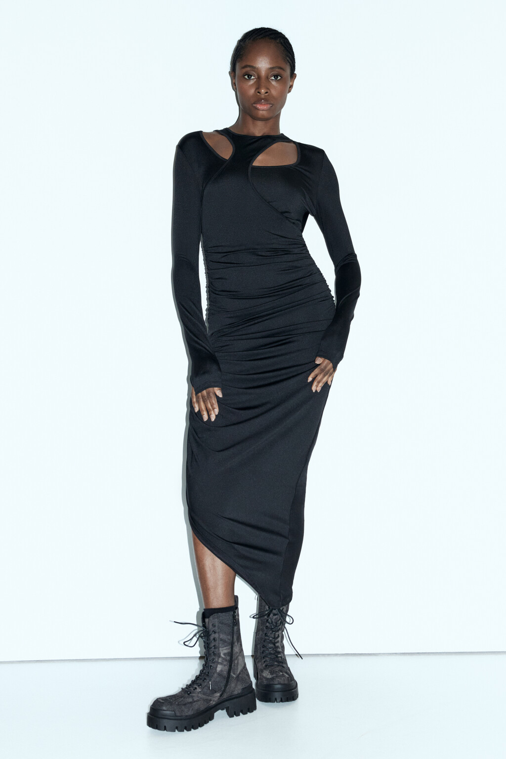 Платье макси облегающее с драпировкой - цвет черный - 5