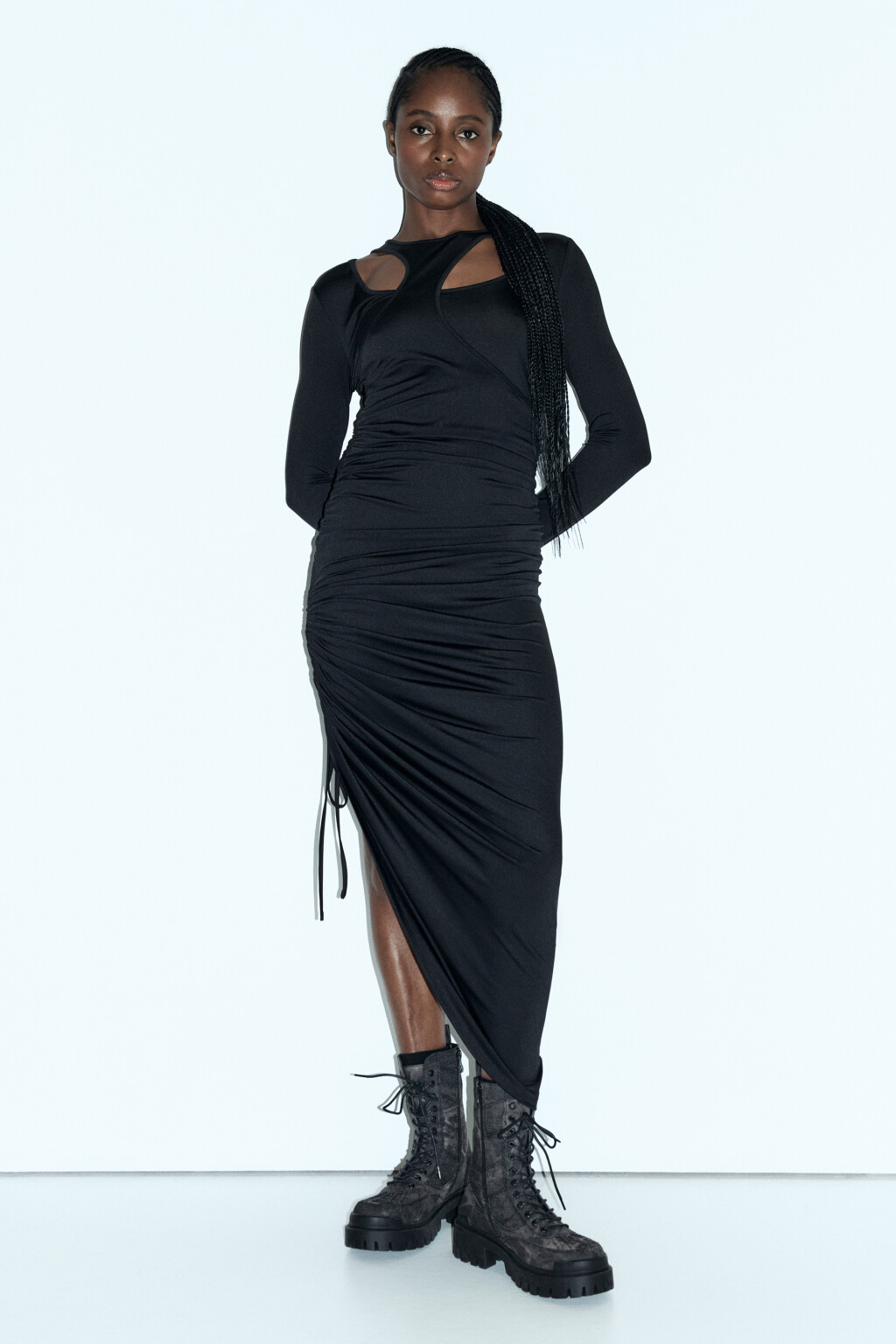 Платье макси облегающее с драпировкой - цвет черный - 1