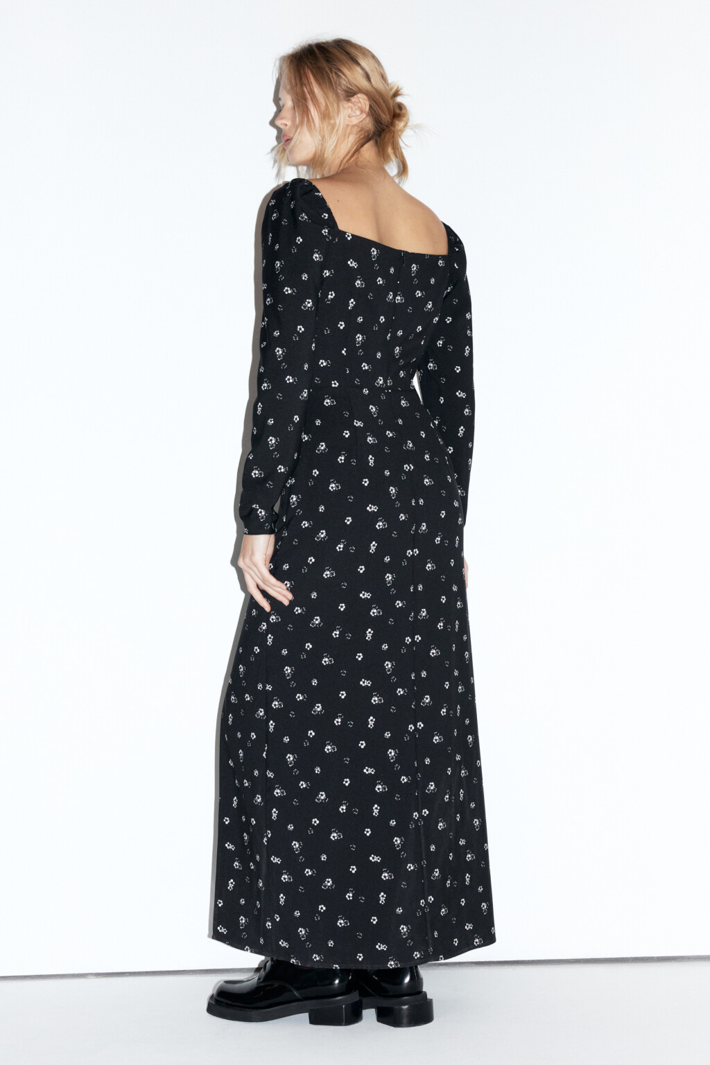 Платье миди приталенное с разрезом - цвет черный - 3