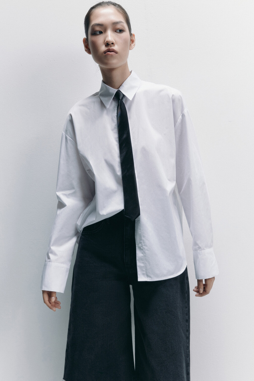 Блузка-рубашка oversize с галстуком - цвет белый - 1