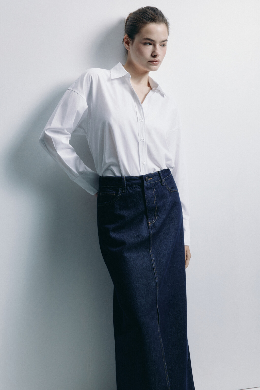 Рубашка oversize с боковыми вырезами - цвет белый - 1