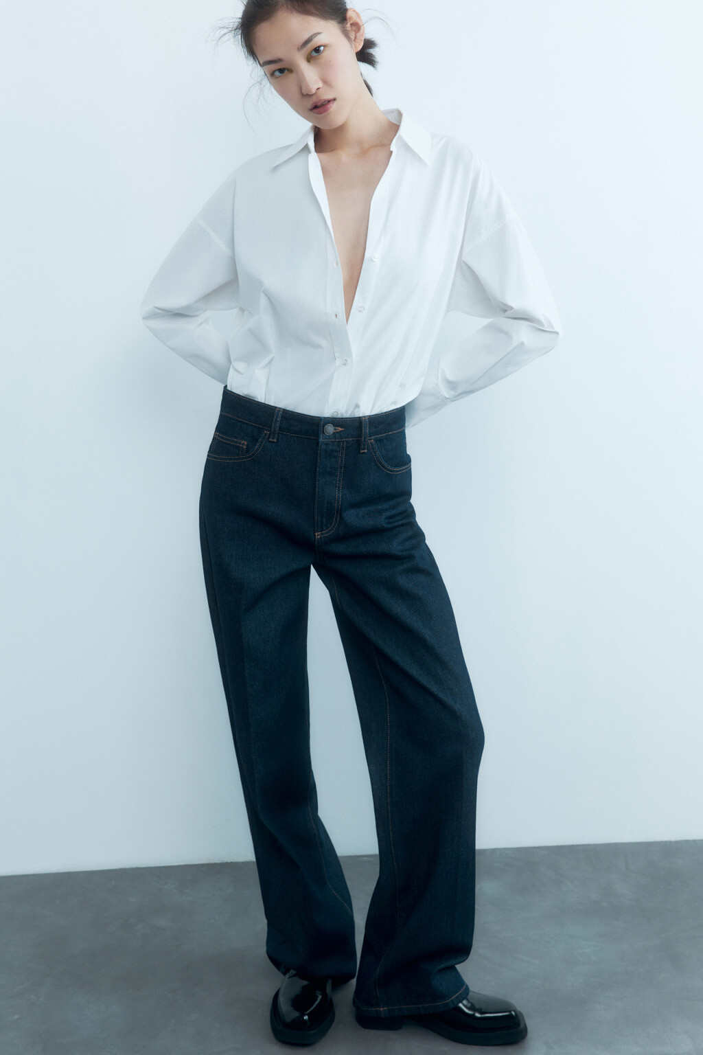 Рубашка oversize с боковыми вырезами - цвет белый - 8