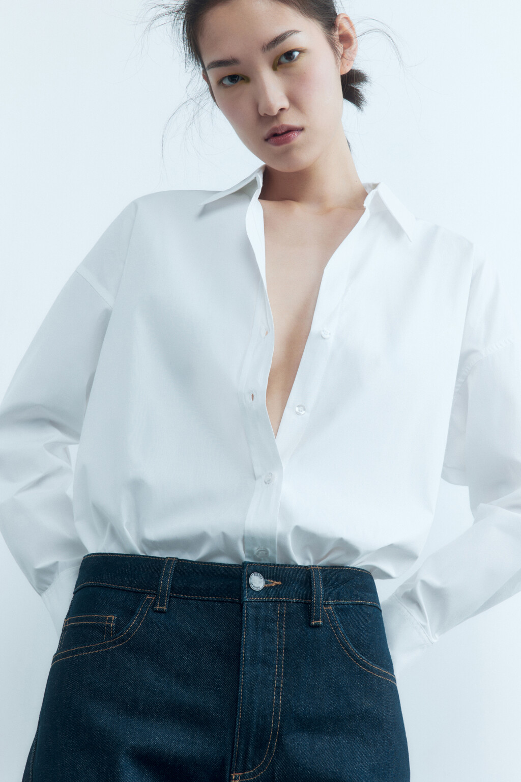 Рубашка oversize с боковыми вырезами - цвет белый - 10