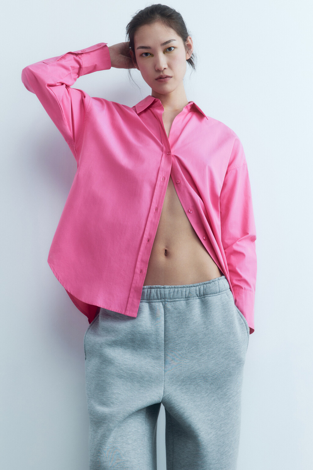 Рубашка oversize с боковыми вырезами - цвет розовый - 9