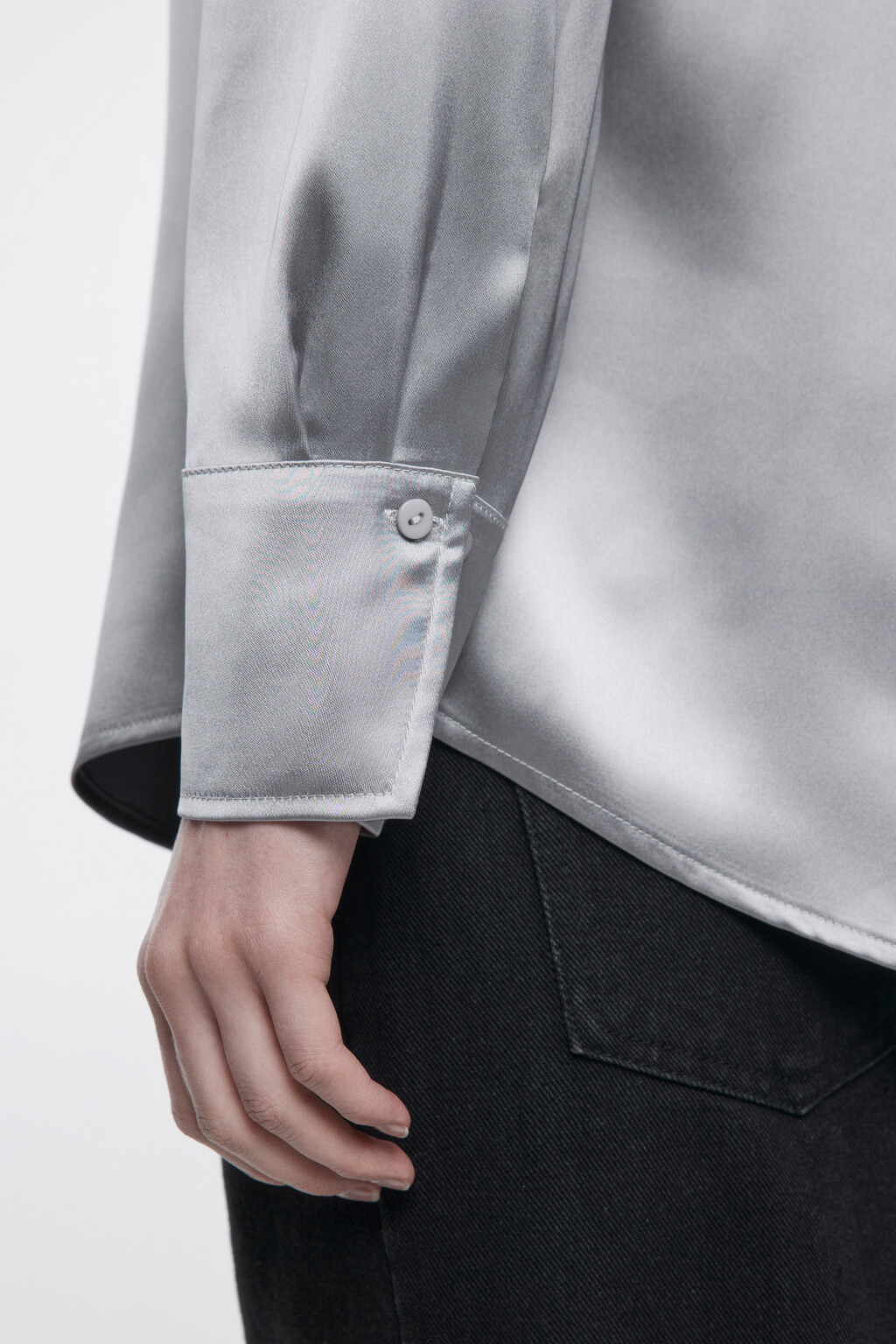 Блузка-рубашка атласная с длинными рукавами - цвет серый - 7