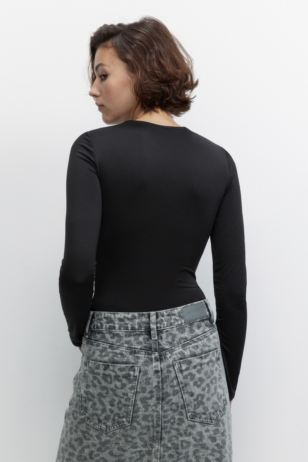 Боди-лонгслив с рельефными швами - цвет черный - 7