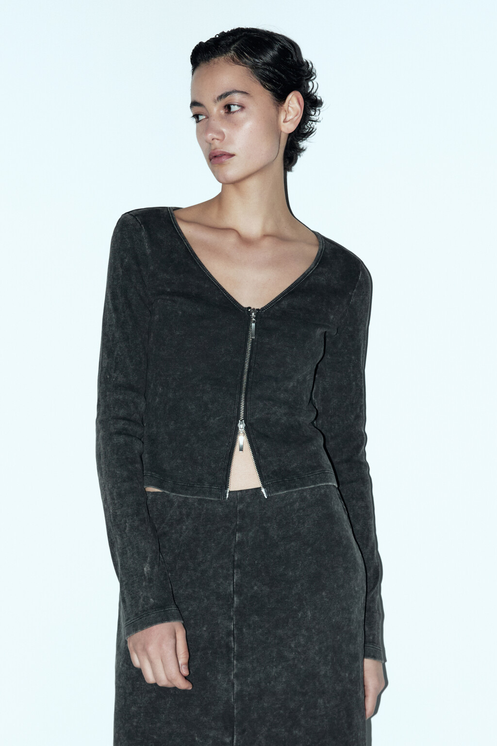 Лонгслив на молнии облегающий со стиркой - цвет серый - 2