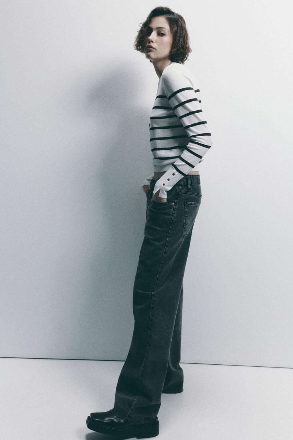 Джемпер вискозный тонкой вязки - цвет белый - 2