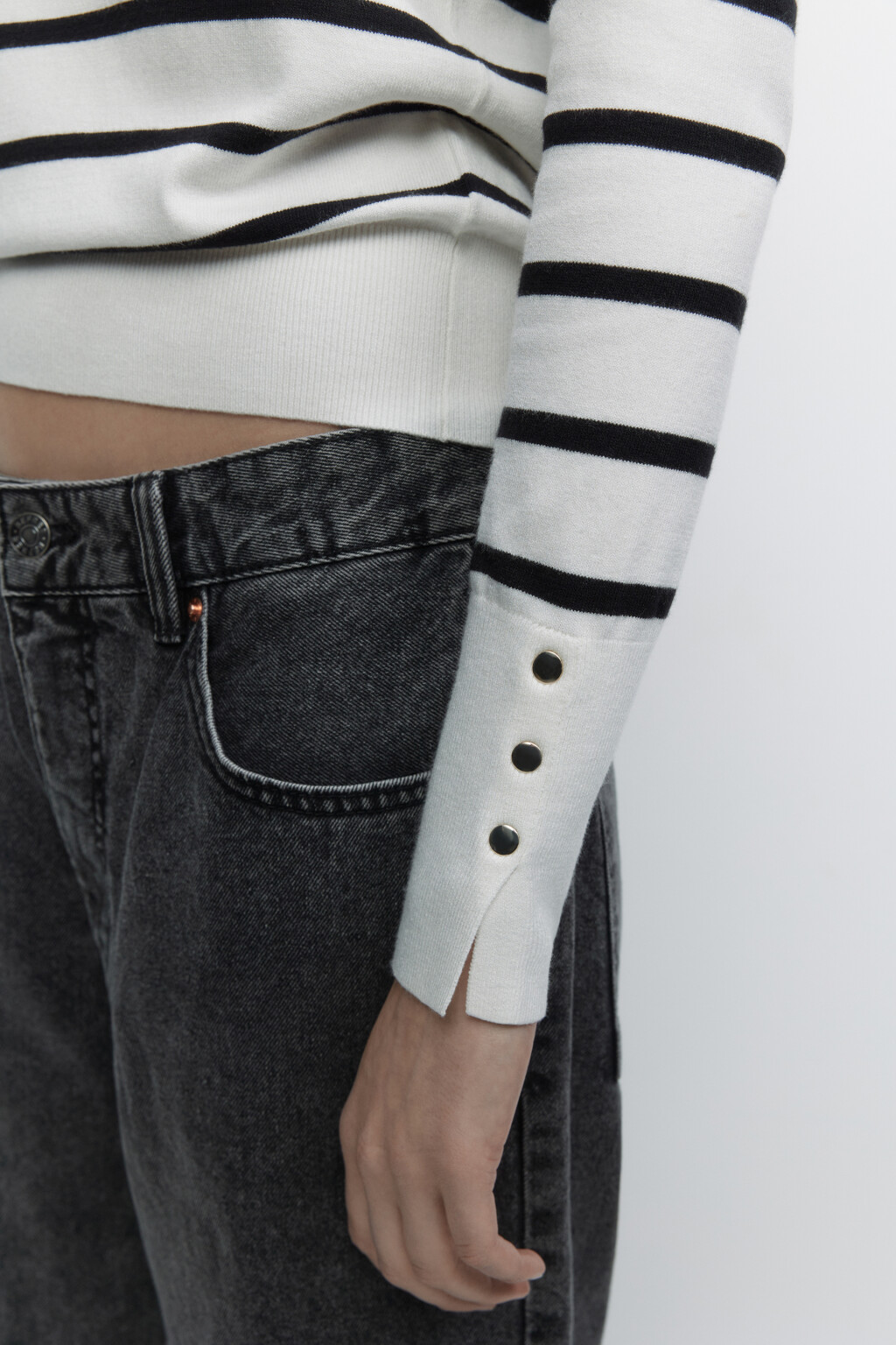 Джемпер вискозный тонкой вязки - цвет белый - 8