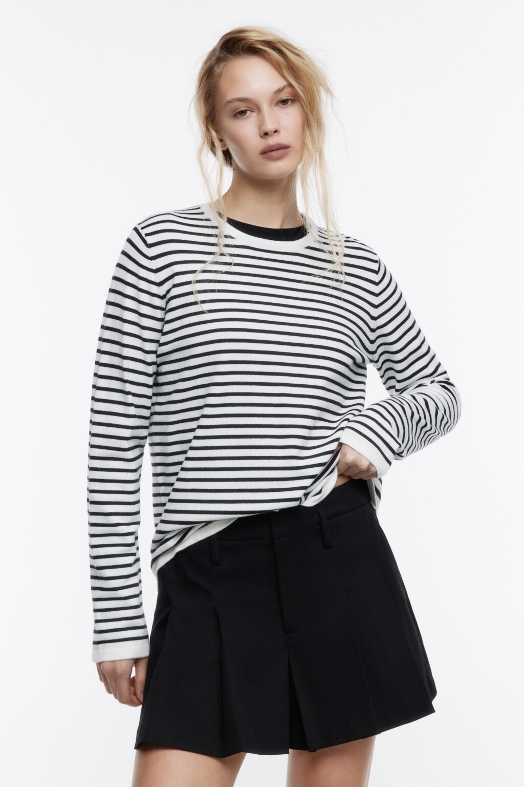 Джемпер тонкой вязки свободный в полоску - цвет белый - 2