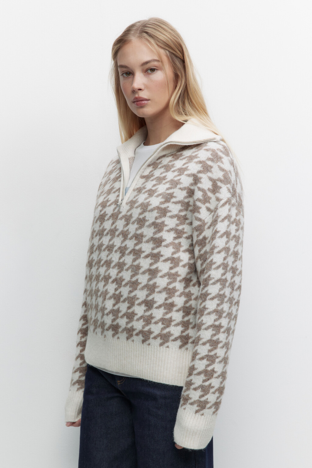 Свитер вязаный с принтом гусиная лапка - цвет бежевый - 3