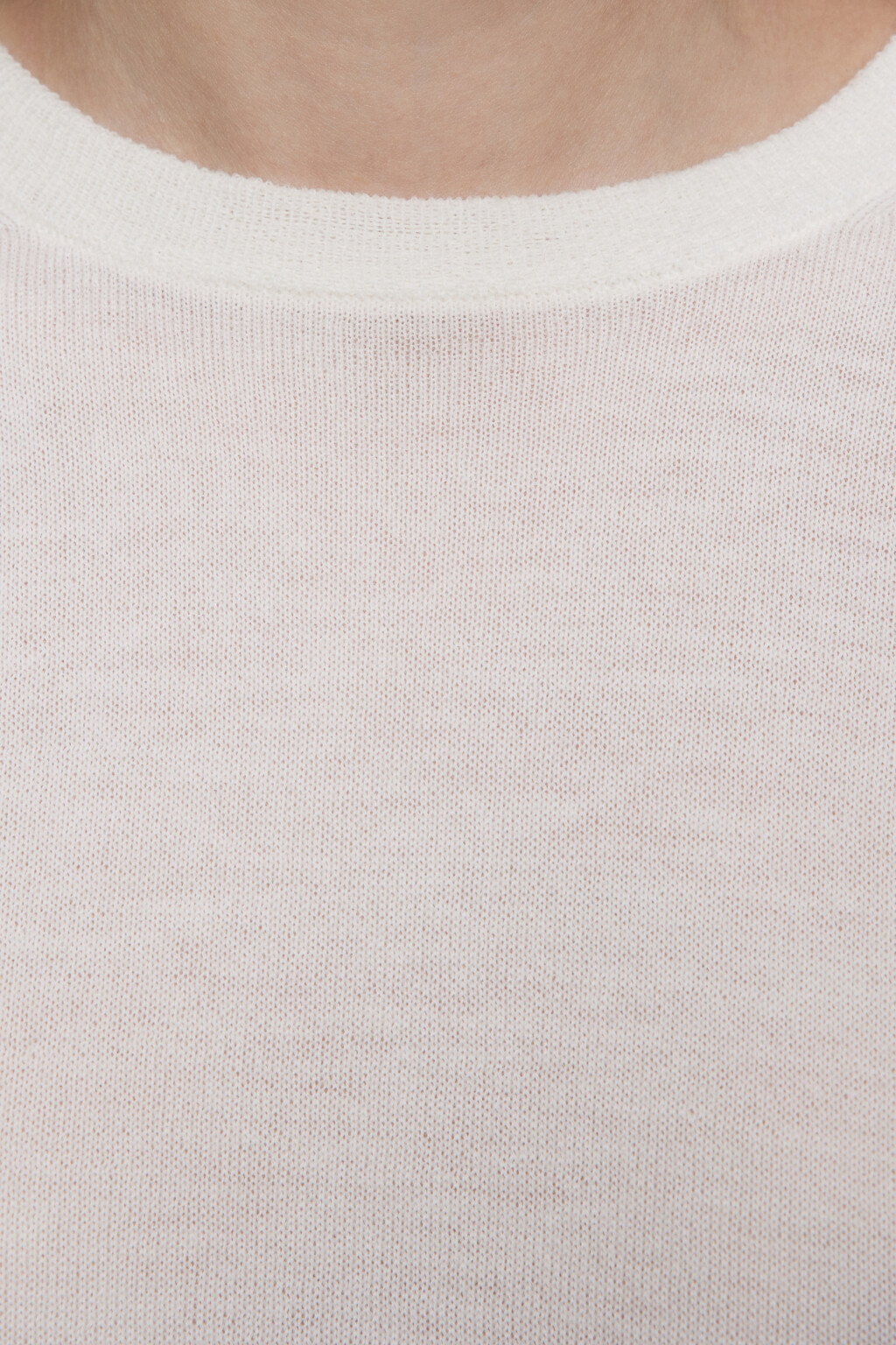 Джемпер тонкой вязки из шерсти мериноса - цвет молочный - 6