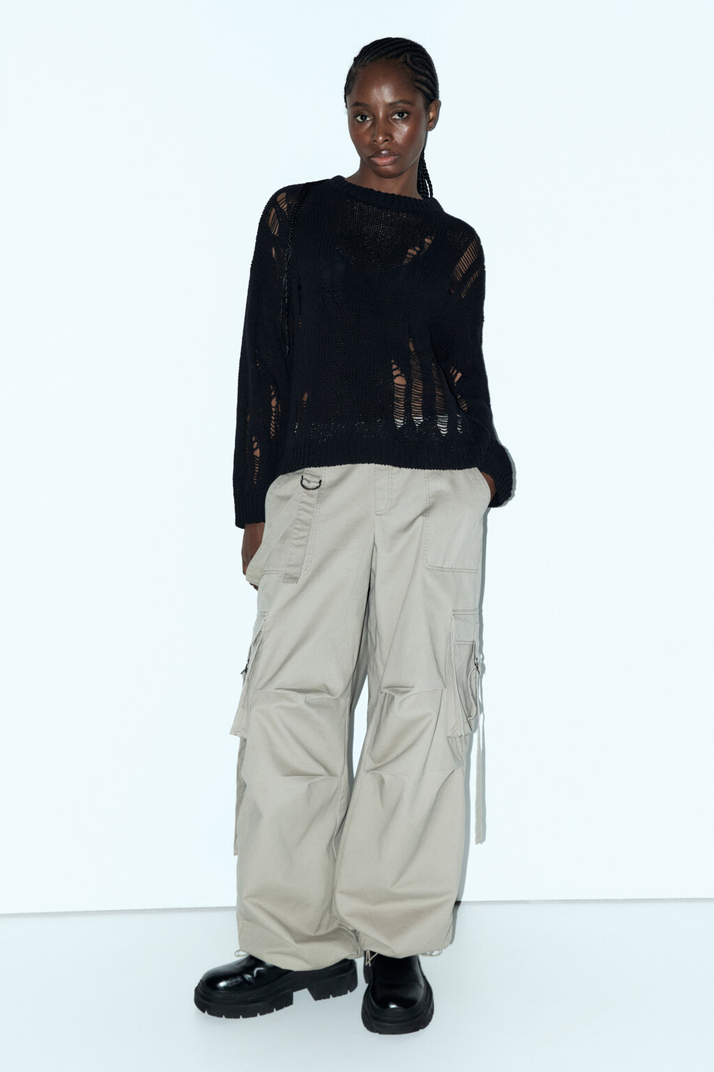 Джемпер вязаный свободный с рваниной - цвет черный - 5