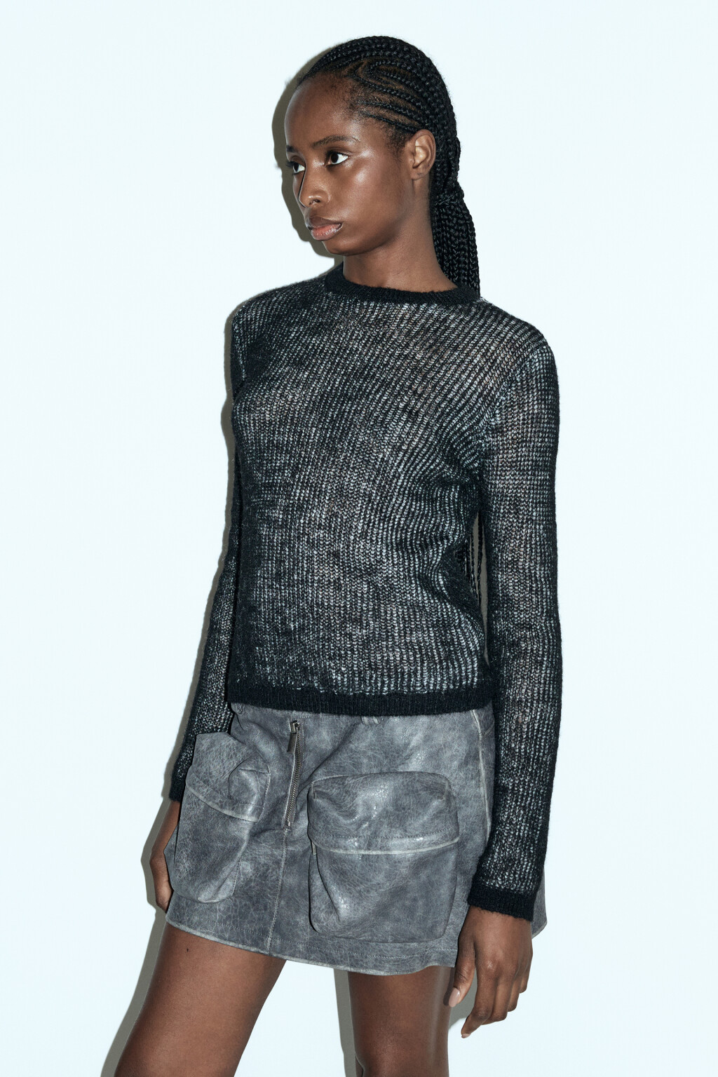 Джемпер базовый тонкой вязки - цвет черный - 4