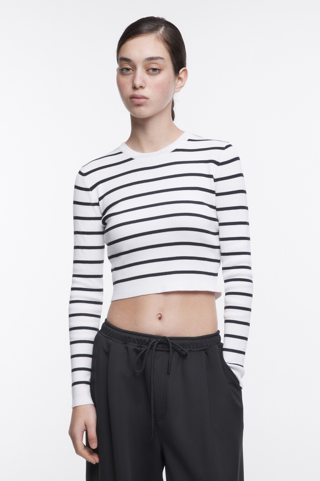 Джемпер укороченный в полоску - цвет белый - 1