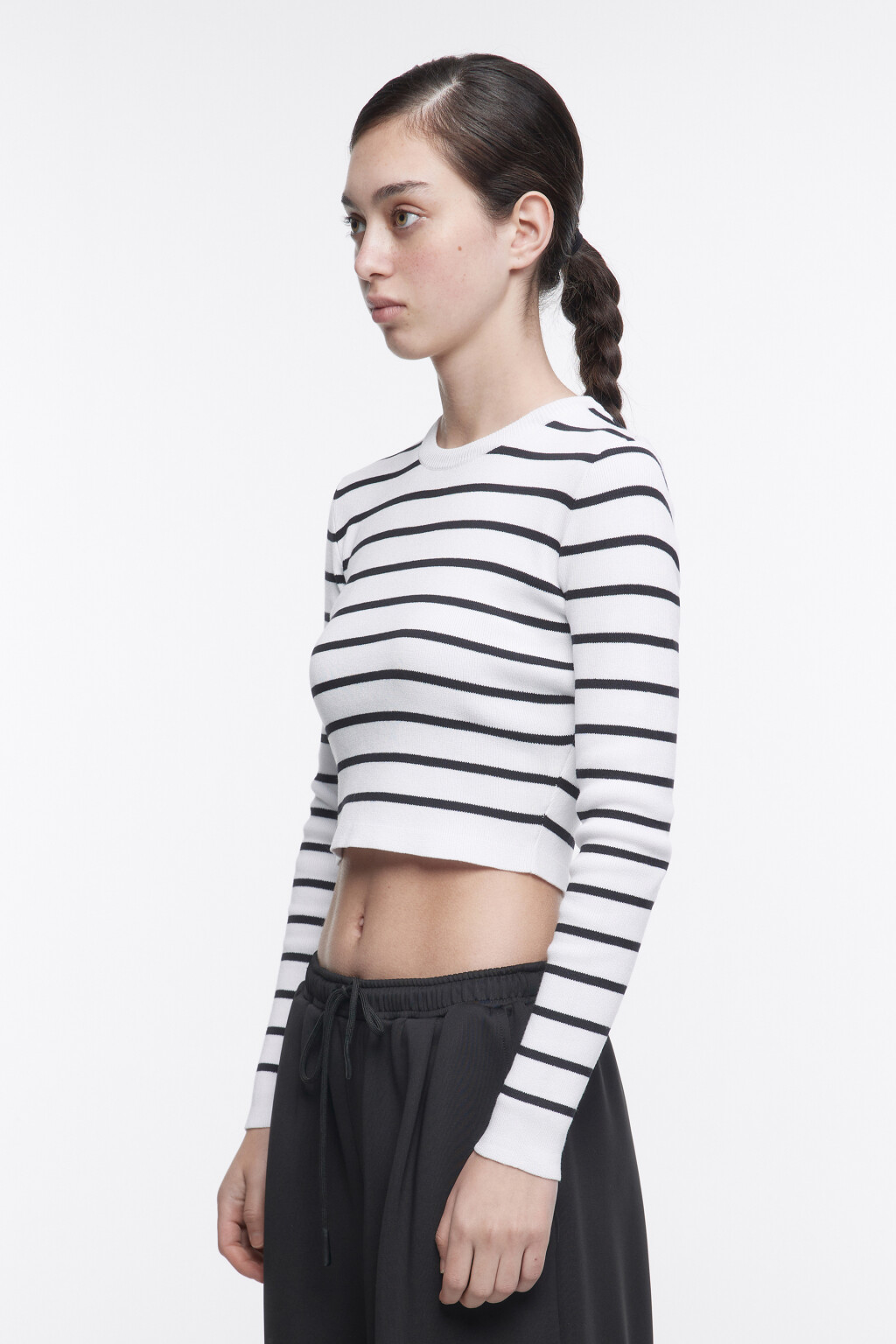 Джемпер укороченный в полоску - цвет белый - 2