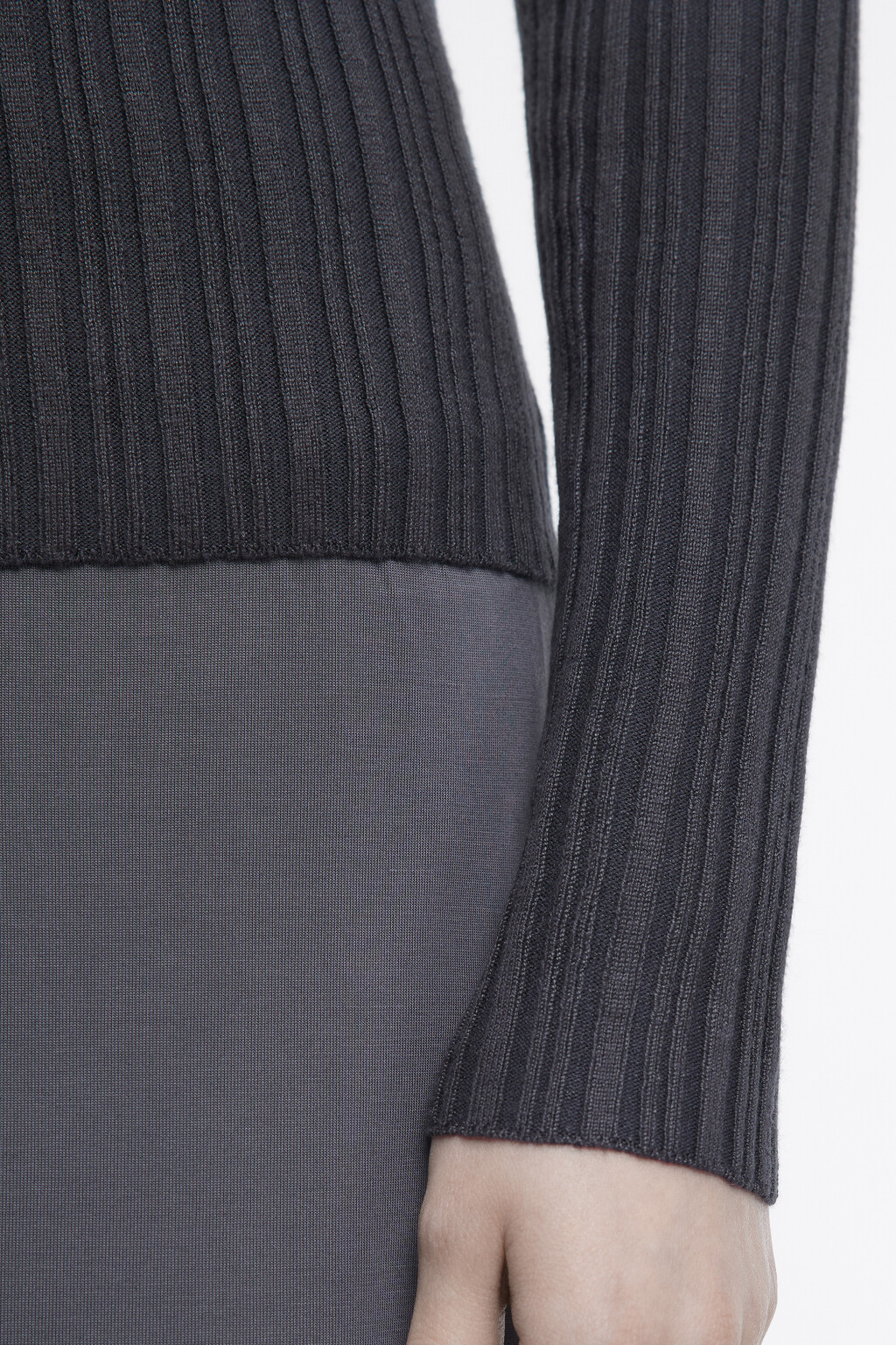 Водолазка тонкая облегающая в рубчик - цвет серый - 7