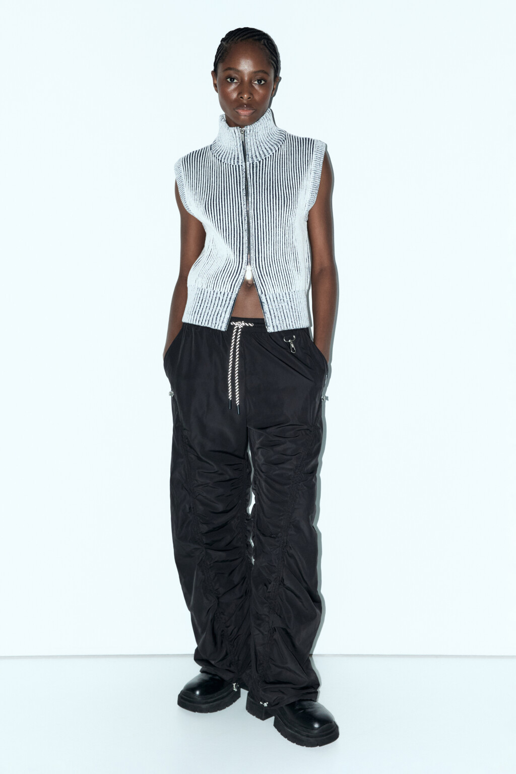 Жилет вязаный на молнии с воротником-стойкой - цвет молочный - 5