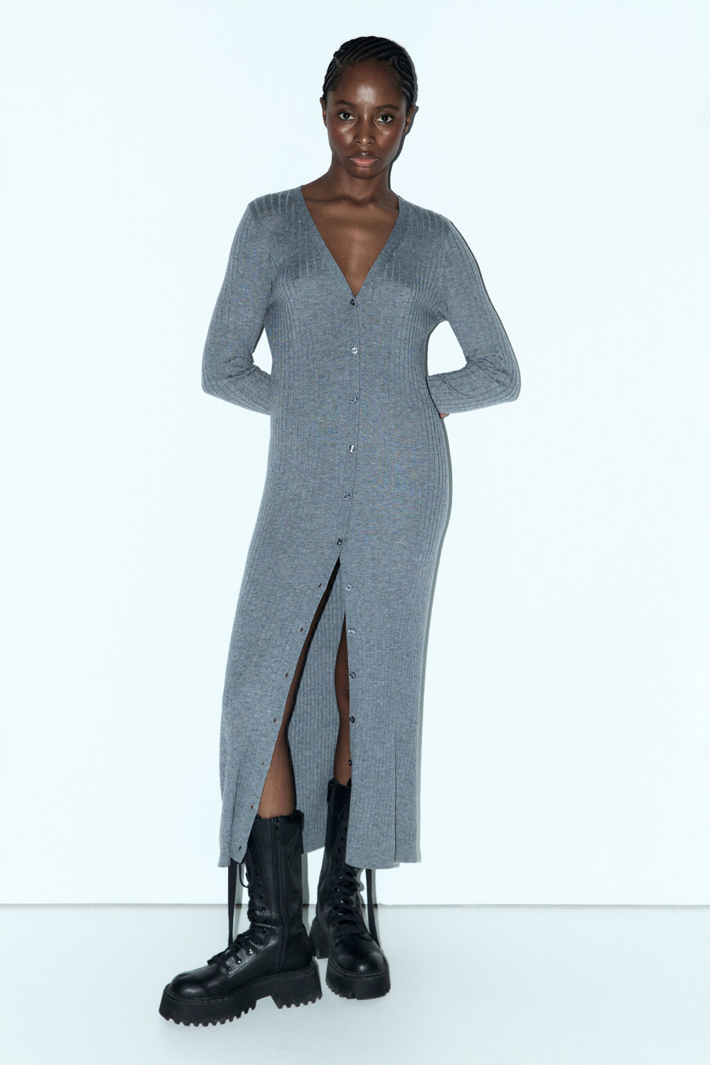 Кардиган тонкой вязки в длине макси - цвет серый - 3