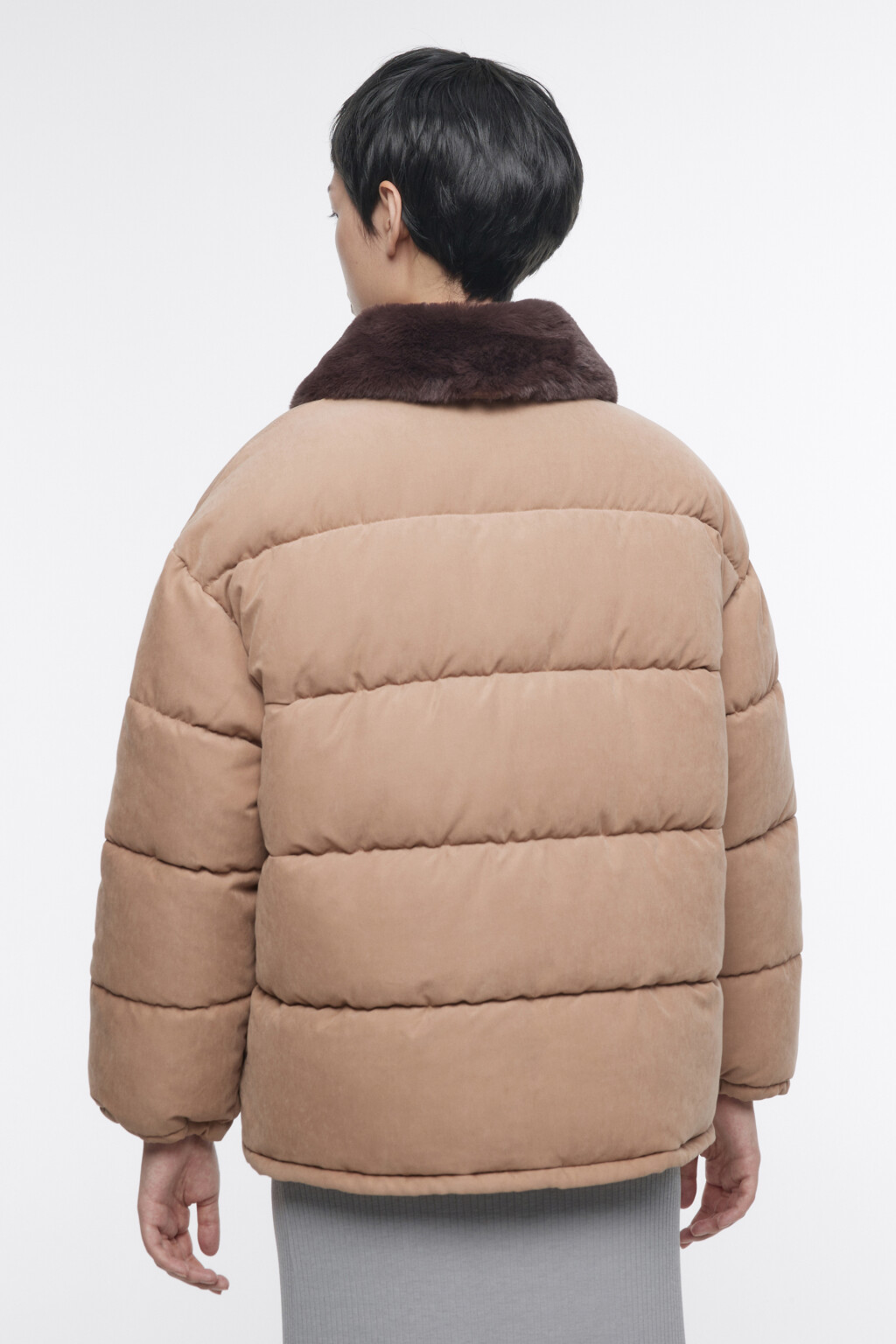 Куртка со съемным меховым воротником - цвет коричневый - 5