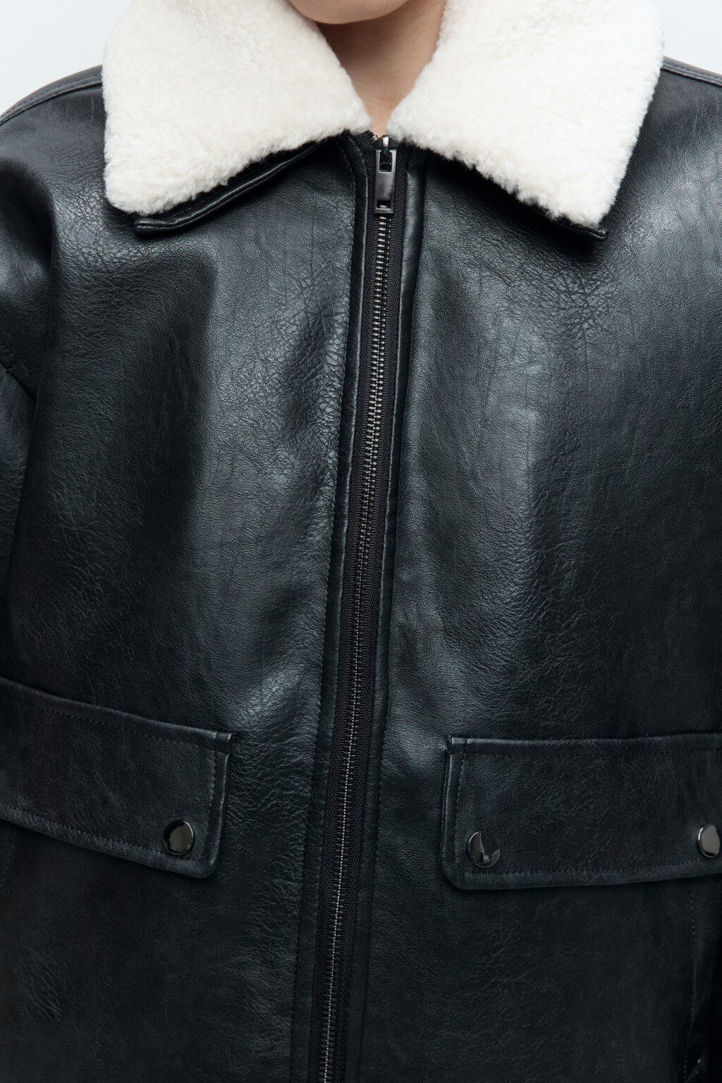 Куртка из искусственной кожи со съемной опушкой - цвет черный - 6
