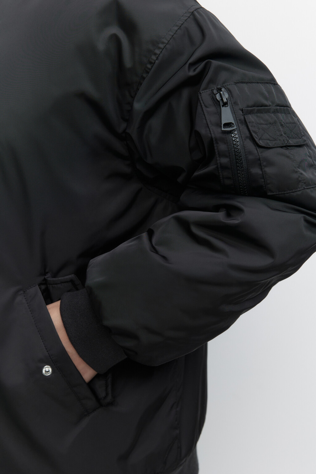 Куртка-бомбер oversize утепленная - цвет черный - 6