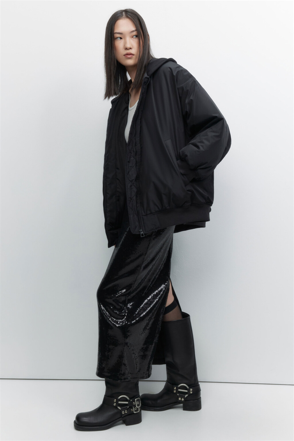 Куртка-бомбер oversize с трикотажным капюшоном - цвет черный - 5