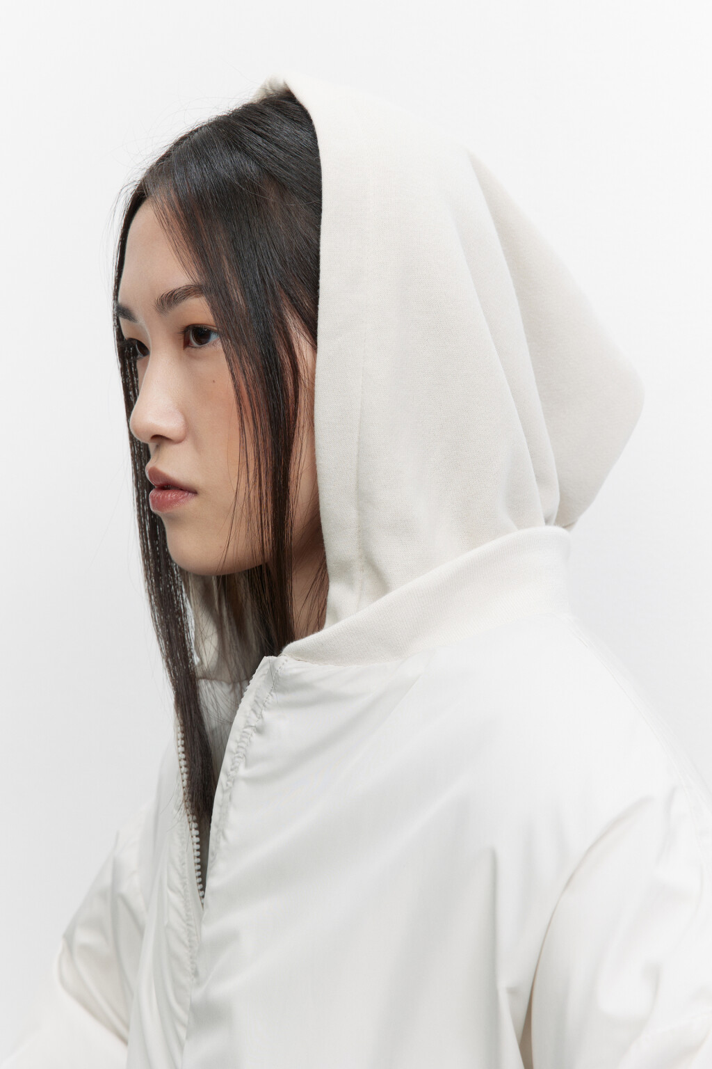 Куртка-бомбер oversize с трикотажным капюшоном - цвет молочный - 7