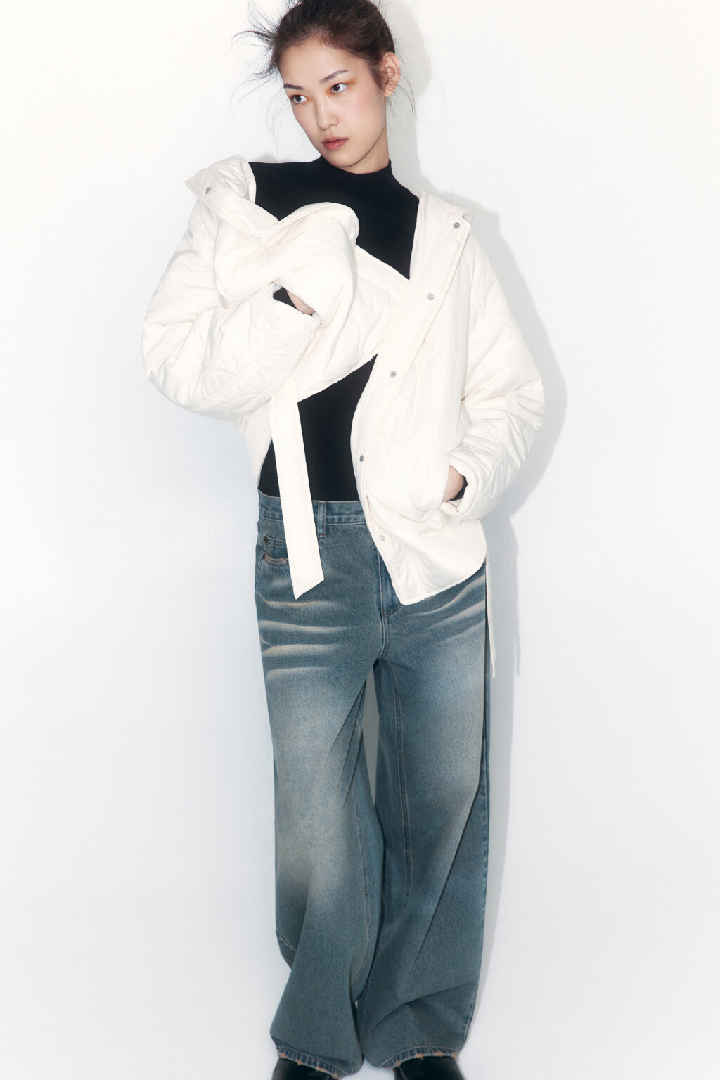 Куртка-парка стеганая с капюшоном и поясом - цвет молочный - 9