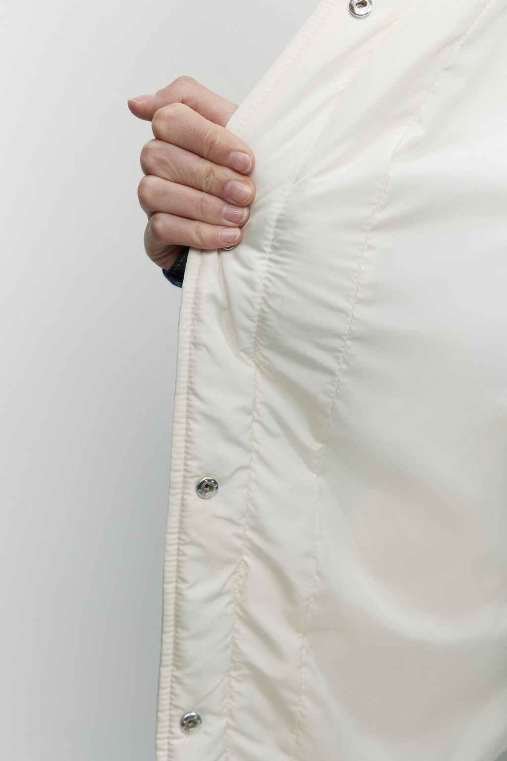 Куртка-парка стеганая с капюшоном и поясом - цвет молочный - 7