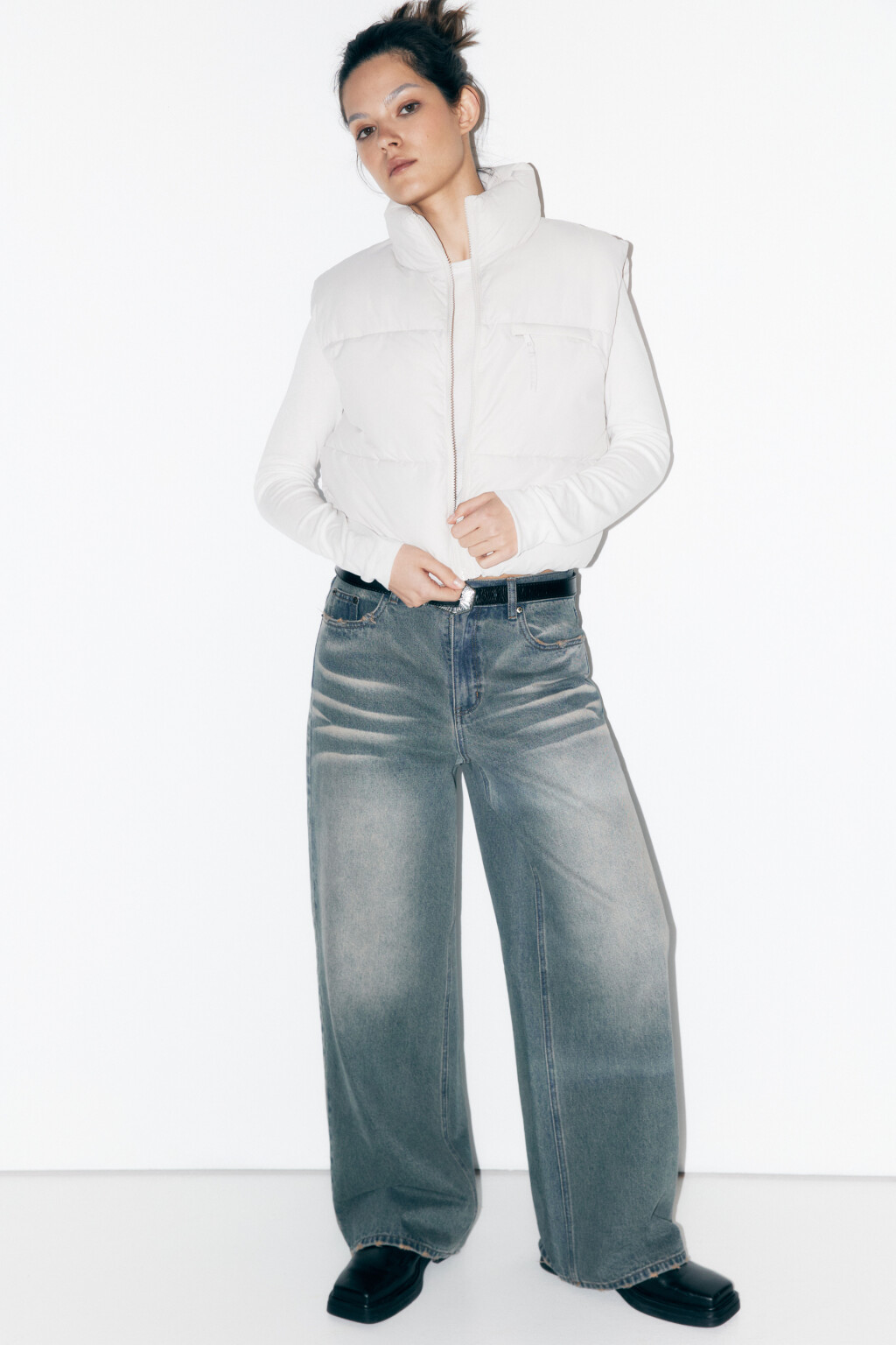 Жилет стеганый укороченный с воротником - цвет бежевый - 2