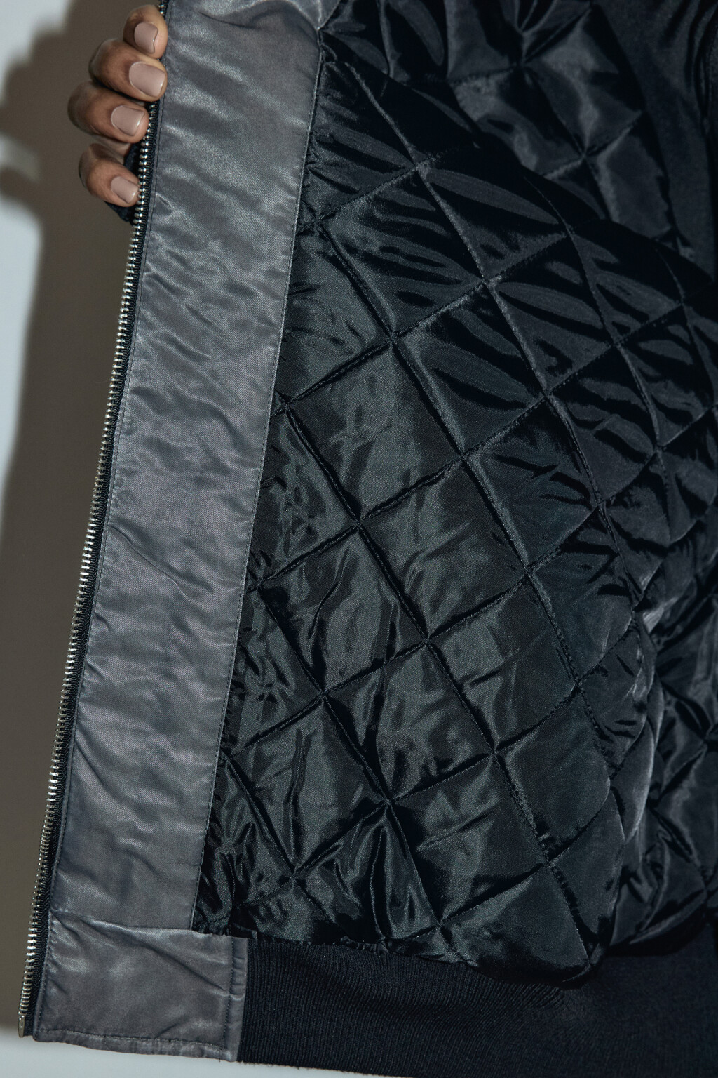 Куртка-бомбер oversize с накладными карманами - цвет серый - 9