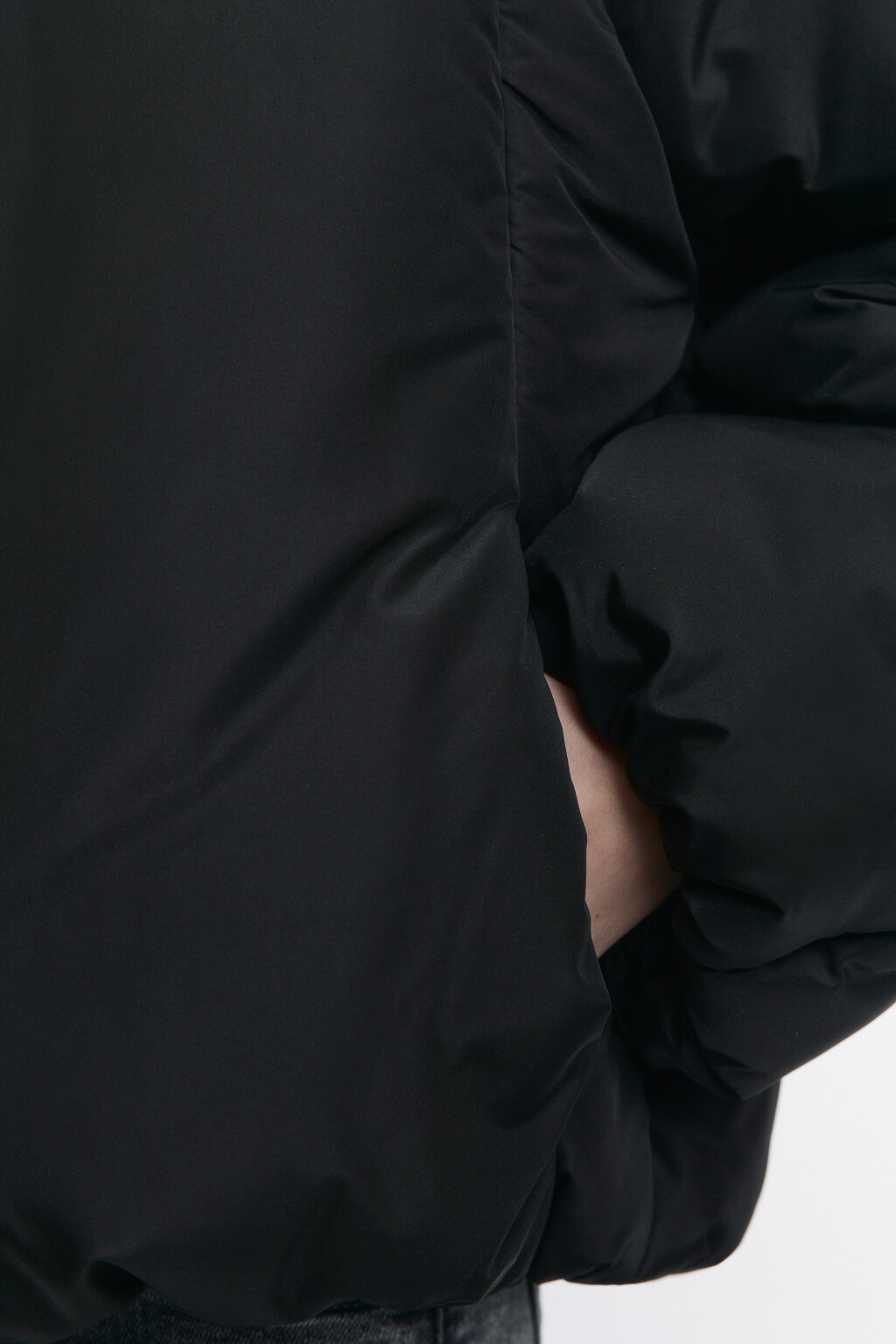 Куртка-бомбер oversize укороченная - цвет черный - 7