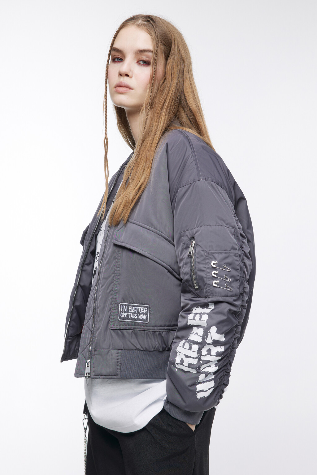 Куртка-бомбер с булавками и принтом - цвет серый - 3
