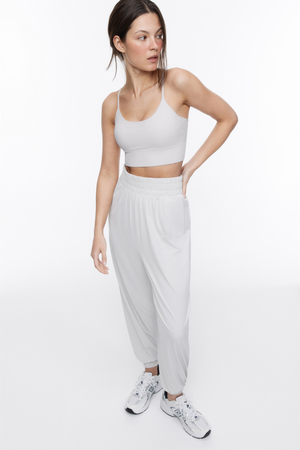 Брюки-джоггеры спортивные из дышащей ткани - цвет серый - 1